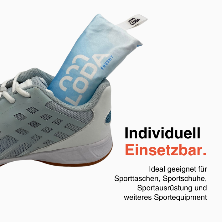Ein blauer Sneaker mit einem LODA mini - Spring Sale Bundle von LODA sports, mit deutschem Text, der seine vielseitige Verwendung hervorhebt.